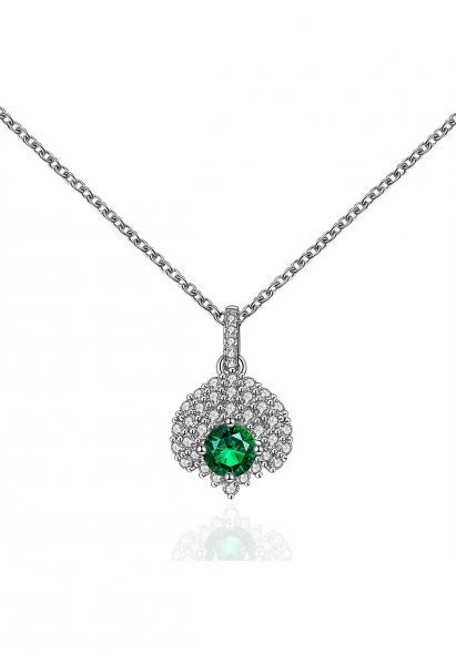 Collana con decorazioni di diamanti con gemme di smeraldo