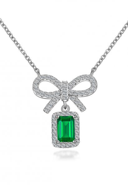 Collana di diamanti Bowknot con taglio smeraldo