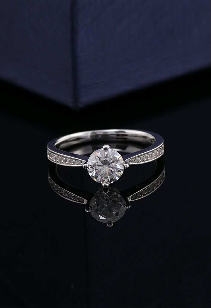 Eccezionale anello con diamante moissanite