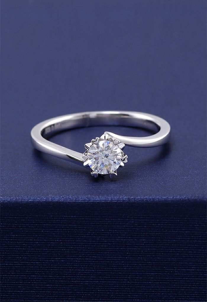 Sontuoso semplice anello di diamanti Moissanite