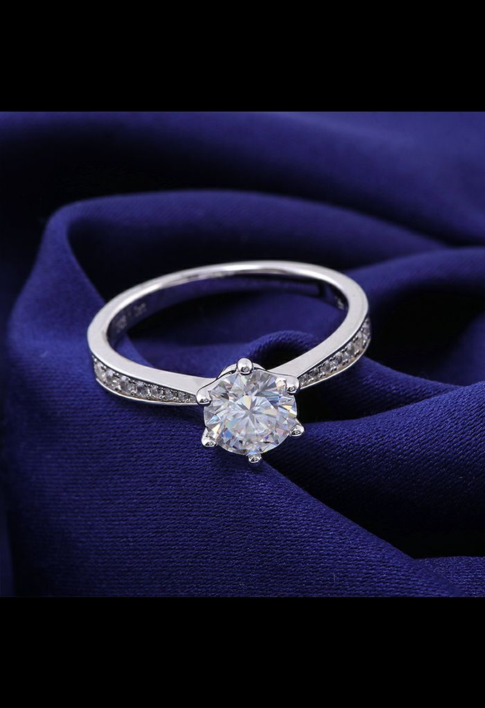 Anello di diamanti moissanite con bordo corona