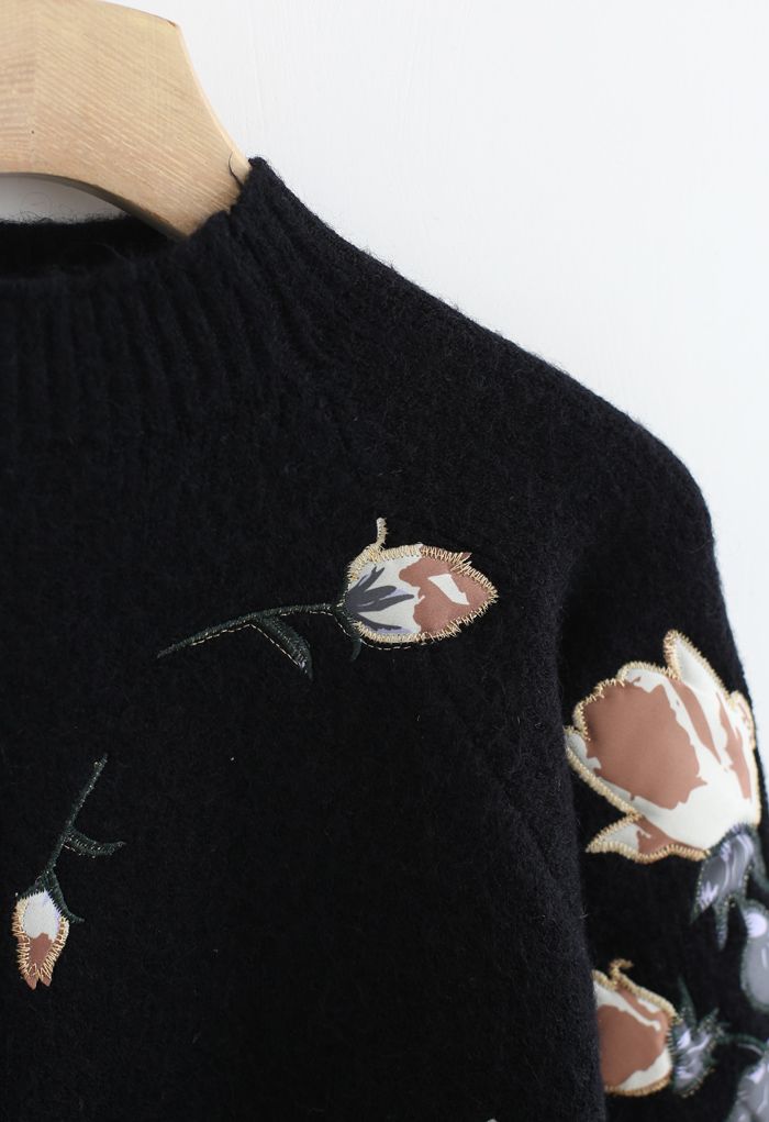 Maglione in maglia ricamato con stampa floreale digitale in nero