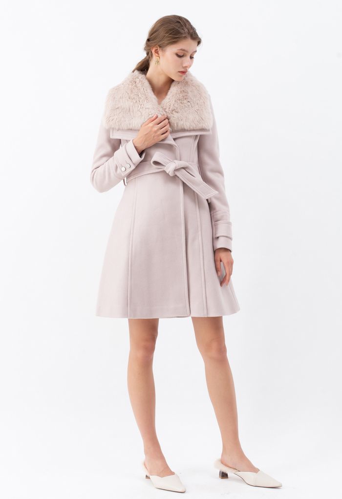 Cappotto in misto lana con revers largo in pelliccia sintetica rosa