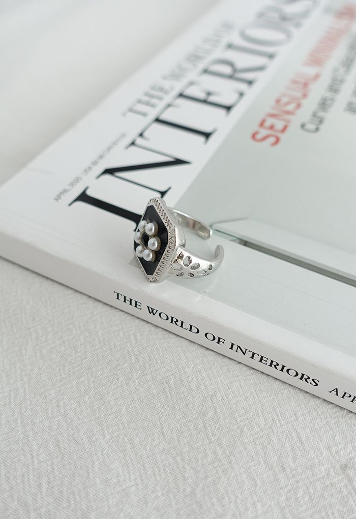 Anello in argento con margherita perla