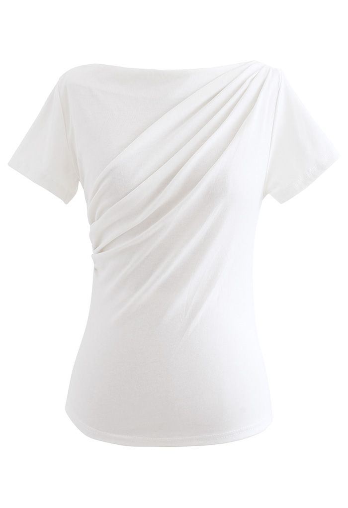 T-shirt bianca con balze sul davanti