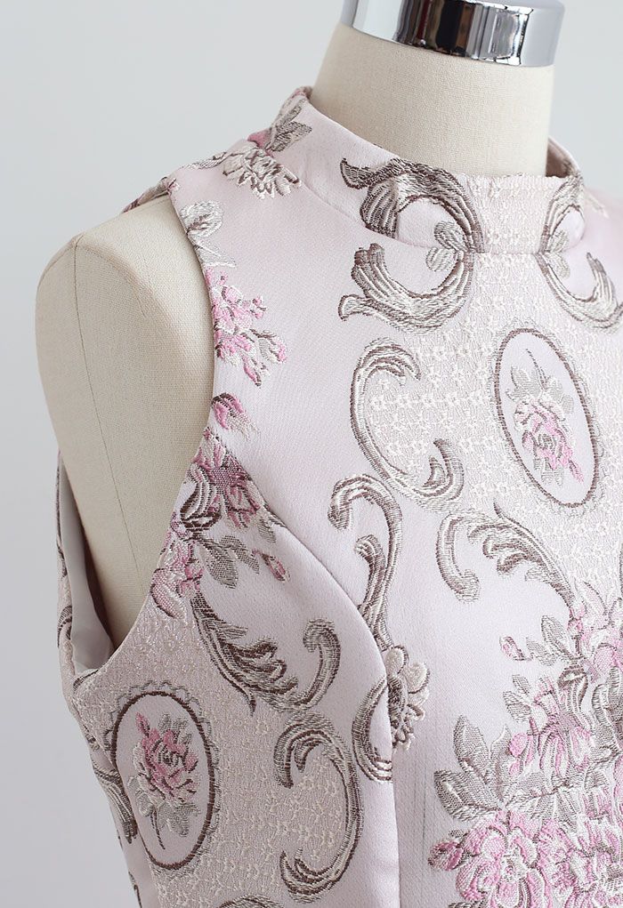 Splendido abito smanicato in jacquard barocco peonia in rosa