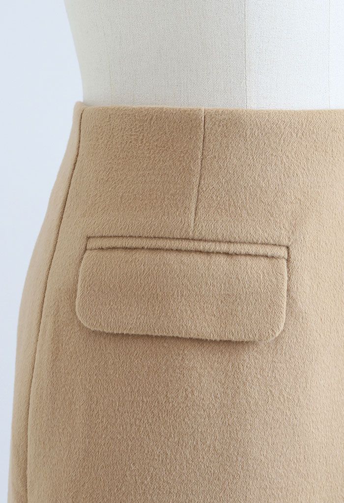 Minigonna in misto lana con doppia patta color cuoio