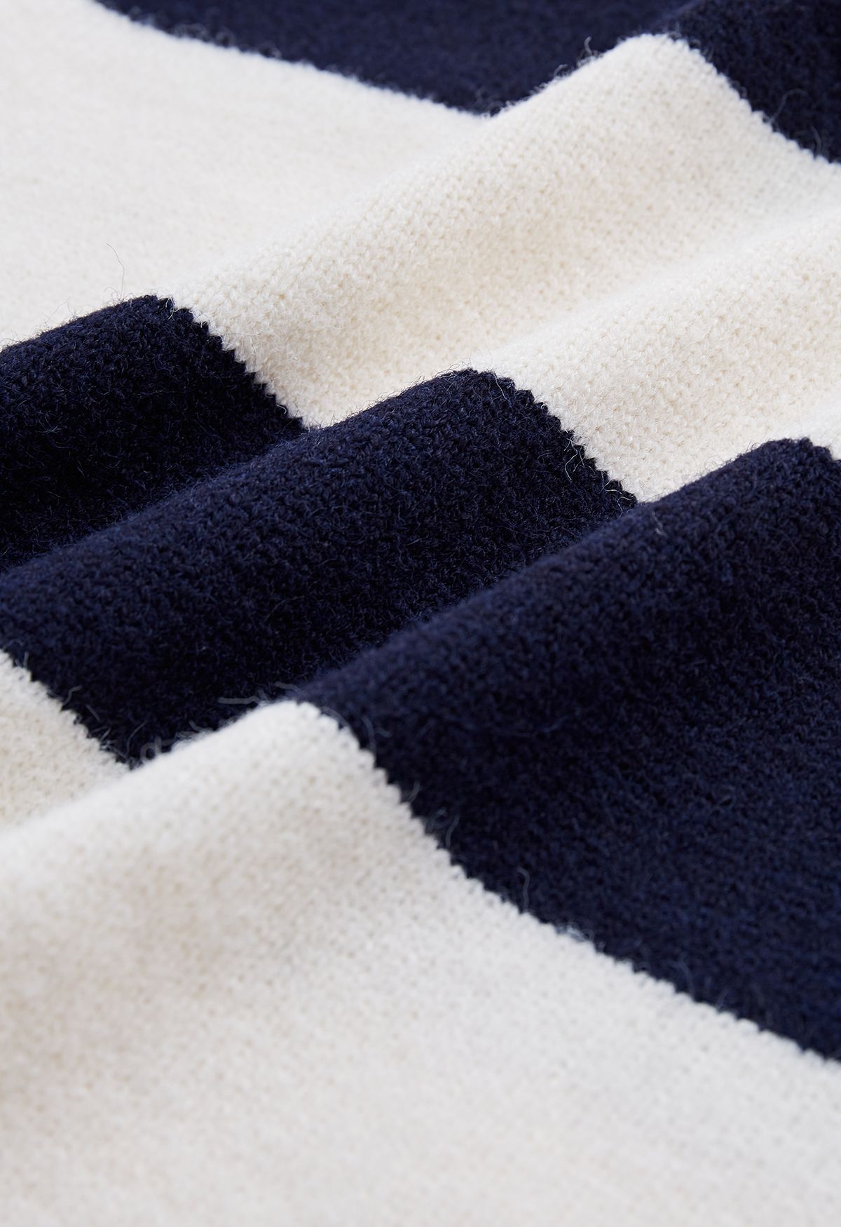 Finto maglione a righe con spalle scoperte in due pezzi in blu navy