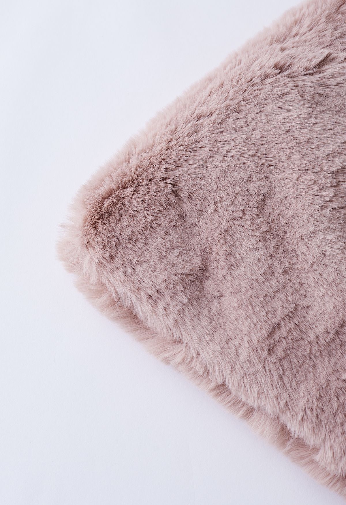 Borsa a tracolla in pelliccia sintetica ultra morbida in rosa