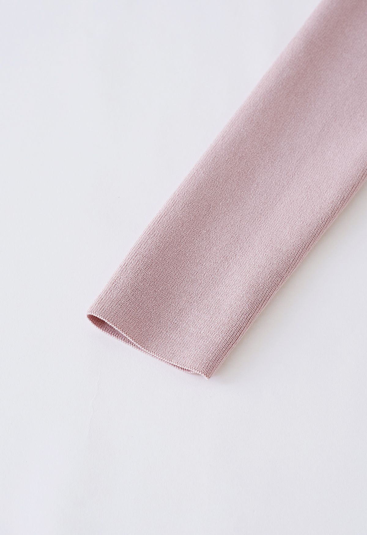 Top in maglia con ampia scollatura arruffata Sassy in rosa cipria
