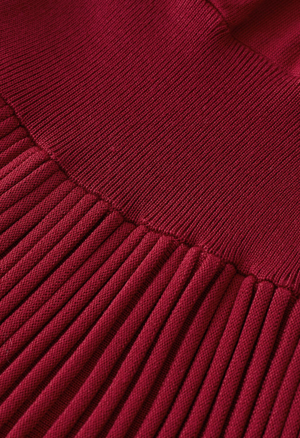 Abbraccia un abito lavorato a maglia agile in rosso