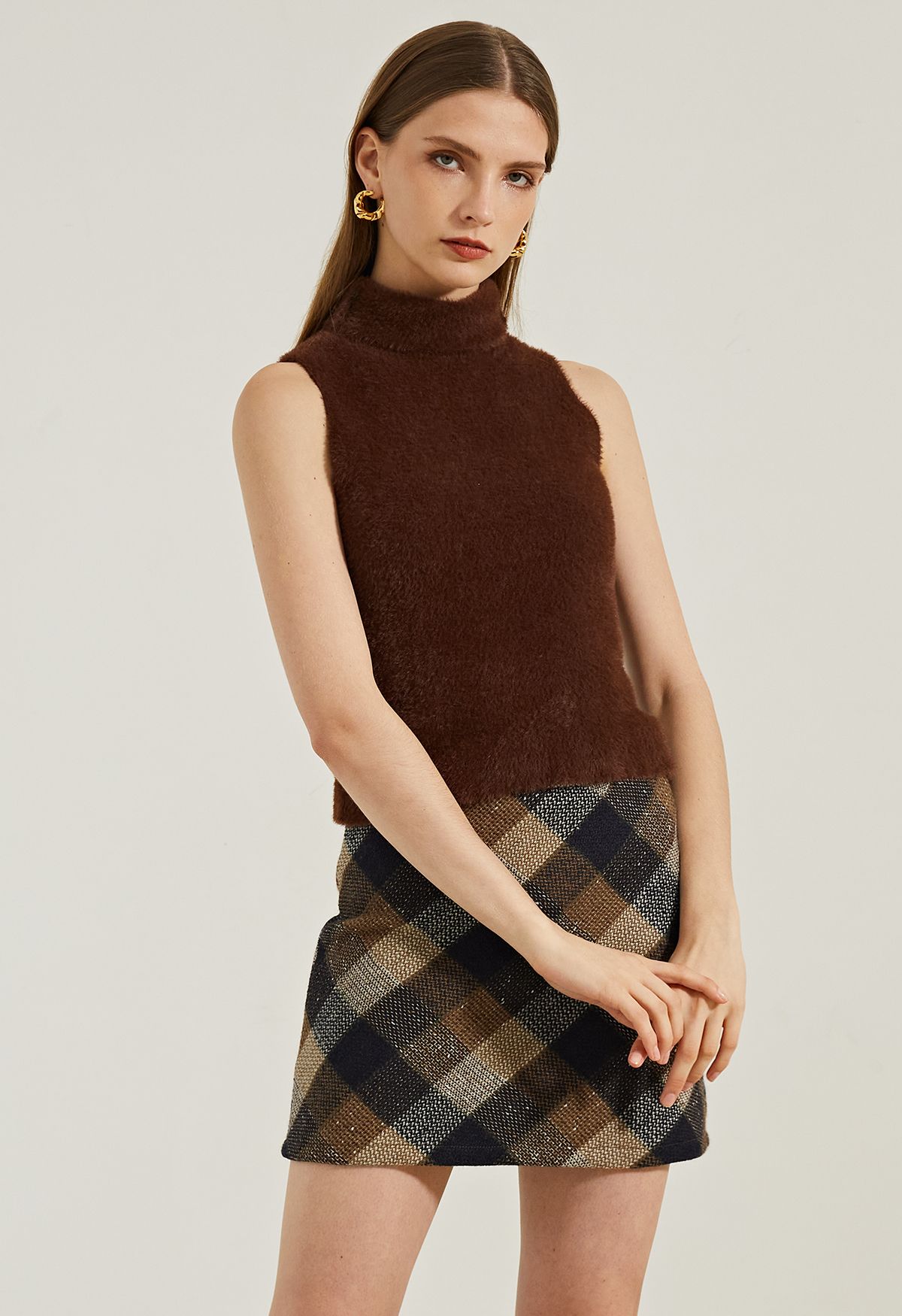 Minigonna in tweed a quadri retrò color marrone chiaro
