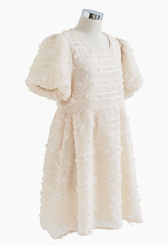 Mini abito 3D con rivestimento in rete di zucchero filato color crema