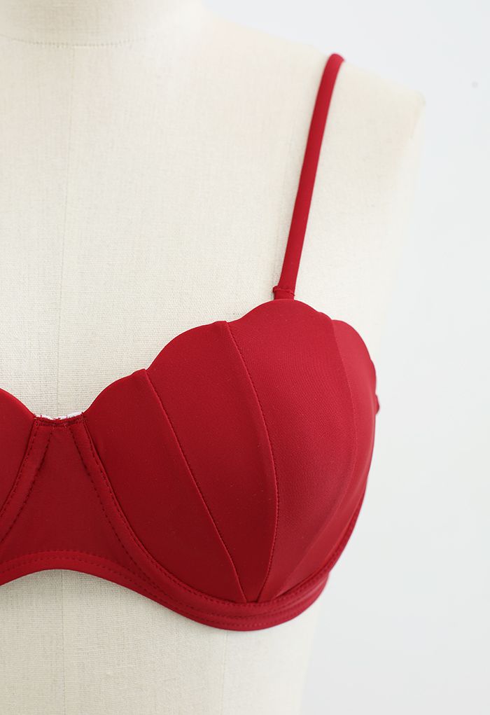 Set bikini con coulisse a forma di conchiglia in rosso