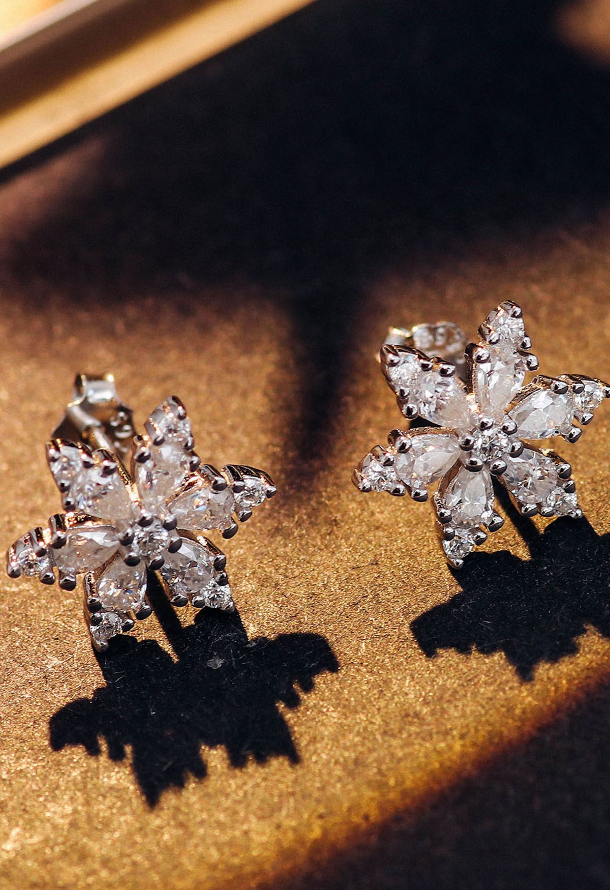Orecchini con diamante Moissanite pieno di fiocchi di neve