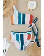 Set bikini monospalla con fiocco a righe color block